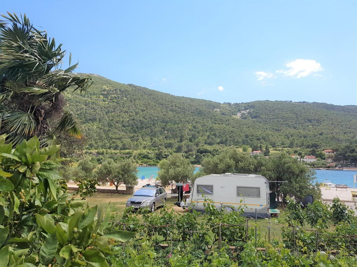 Auto Camp On The Beach - Grebastica Exterior photo